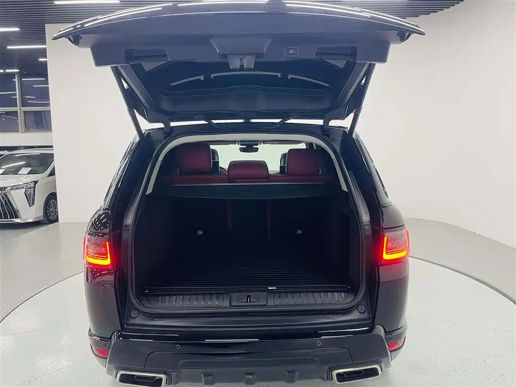Land Rover Sport 2020 — фото 17