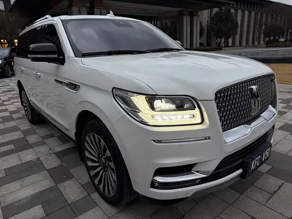 Lincoln Navigator 2020