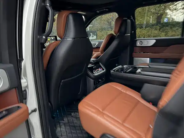 Lincoln Navigator 2020
