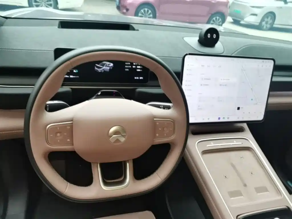 NIO EC6 2025 — фото 10