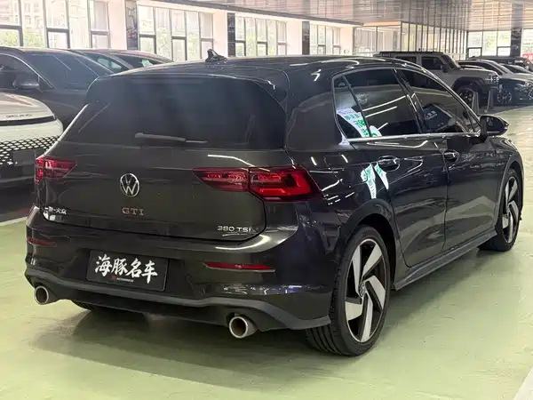 Volkswagen Golf GTI 2023