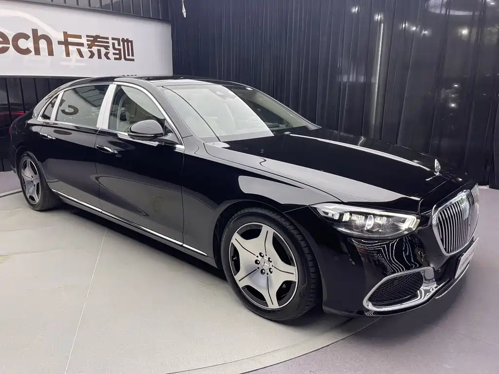Mercedes-Benz Maybach S-Class 2022 — фото 11