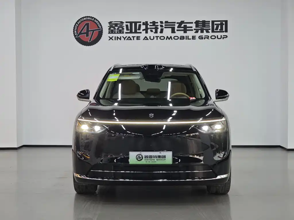 AITO M8 — фото 2