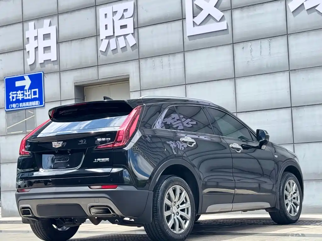 Cadillac XT4 2018 — фото 24