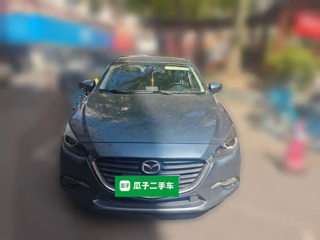 Mazda 3 Axela 2017 — фото 24
