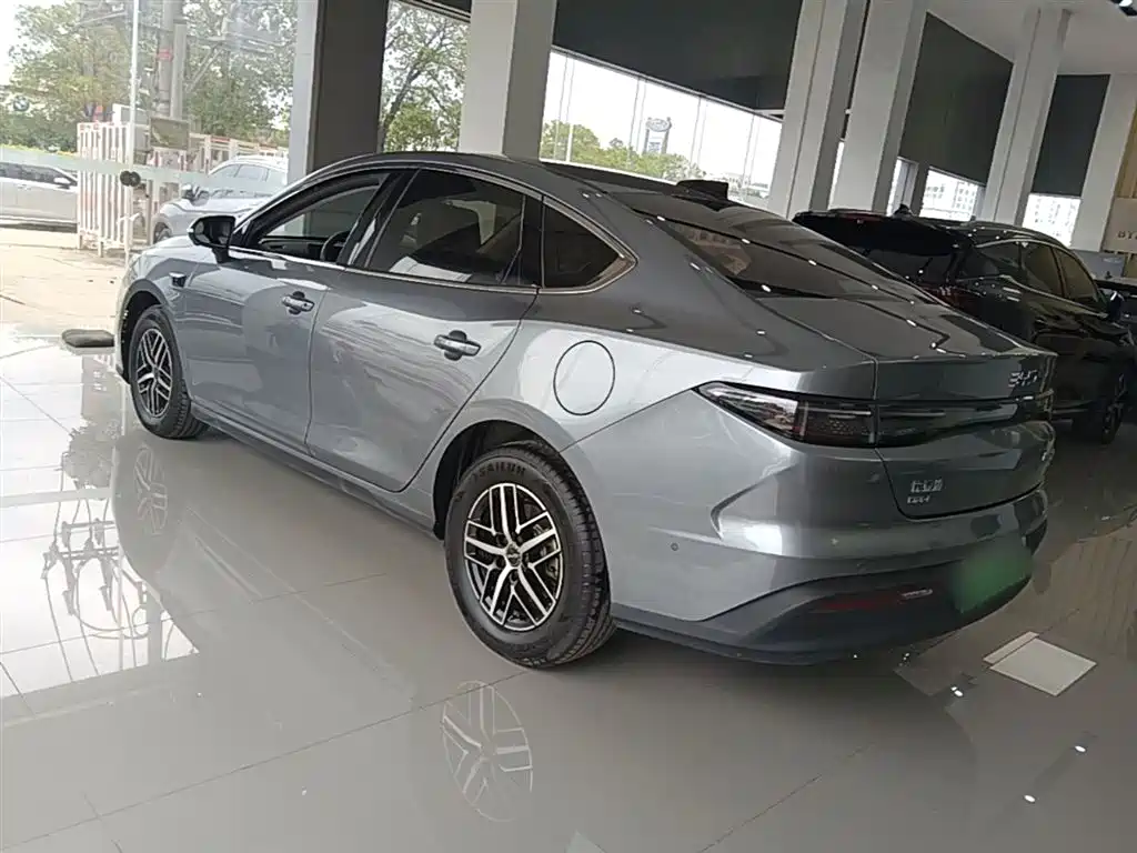 BYD Seal 05 DM-i 2025 — фото 5