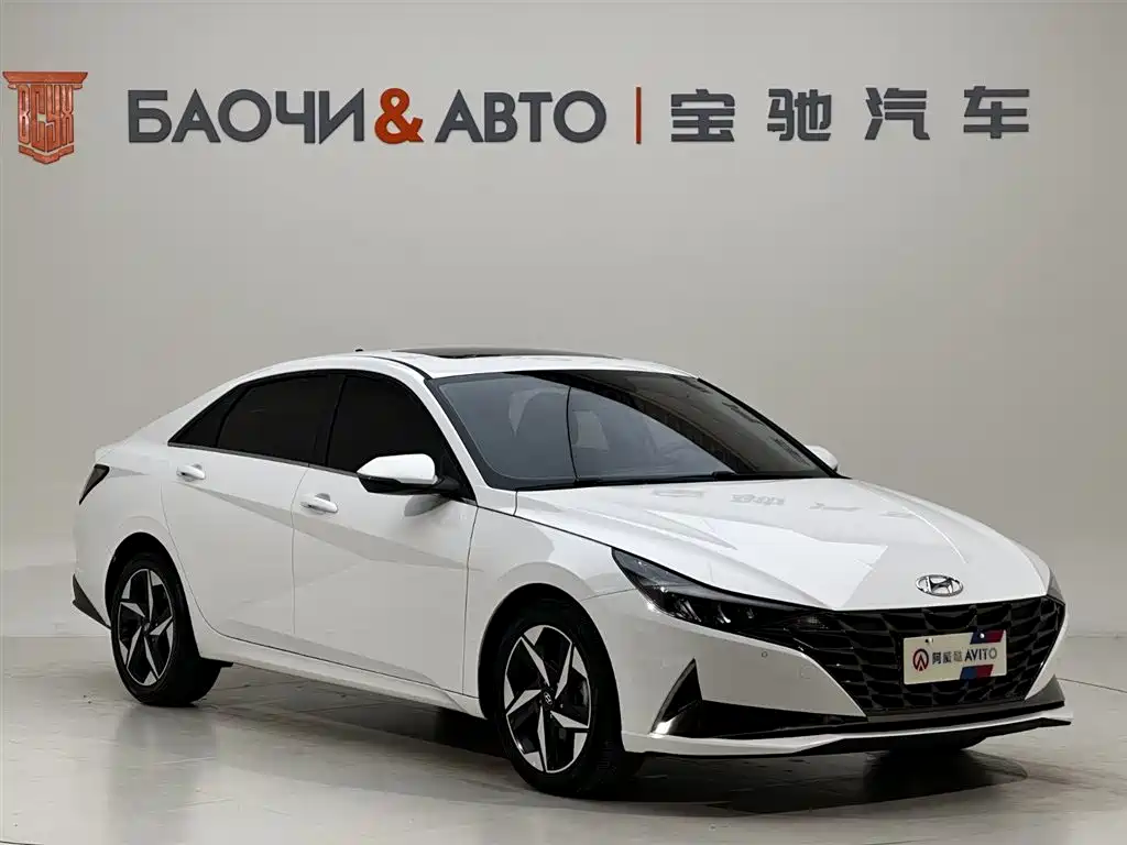 Hyundai Elantra 2023 — фото 7