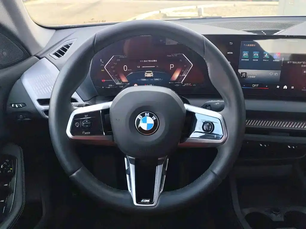 BMW 2 Series 2025 — фото 12