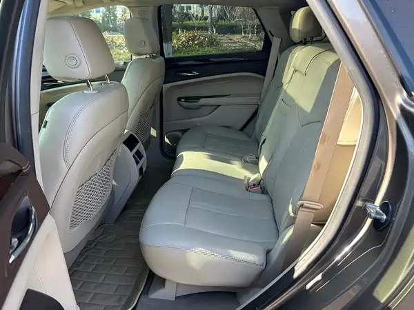 Cadillac SRX 2012