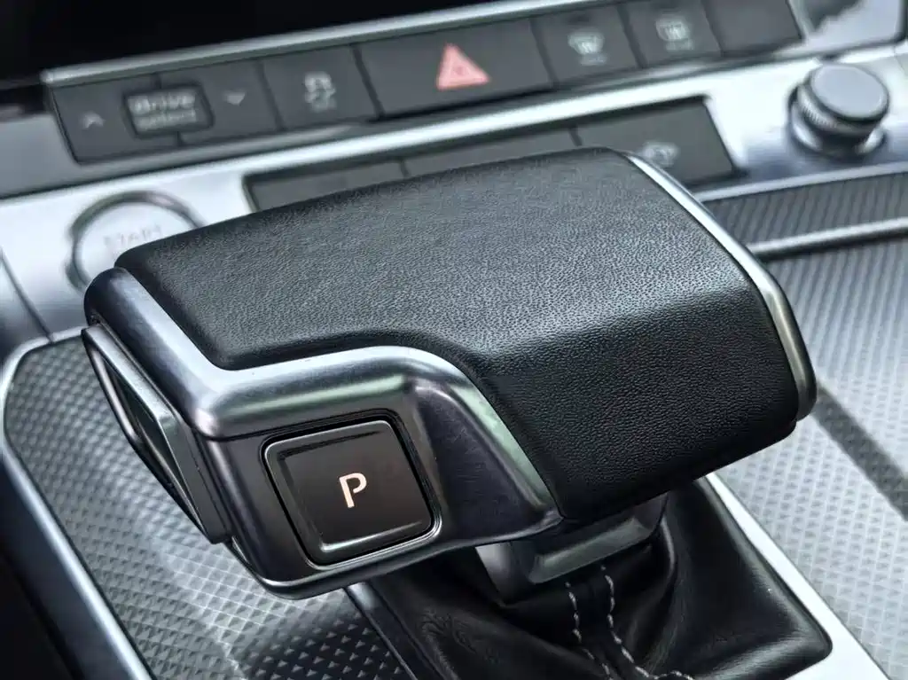 Audi A6L 2020 — фото 21