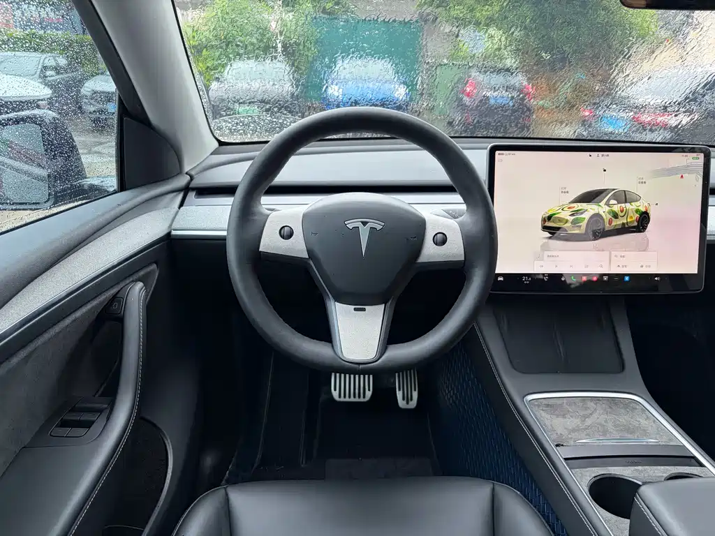 Tesla Model Y 2022 — фото 19