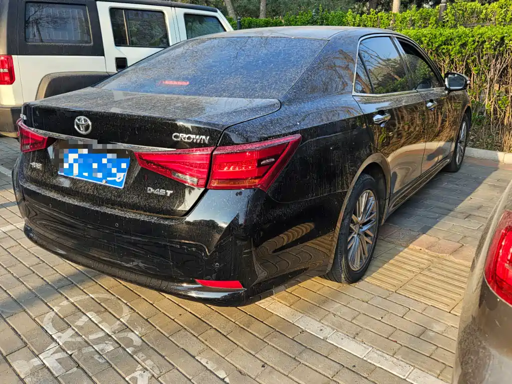 Toyota Crown 2018 — фото 3