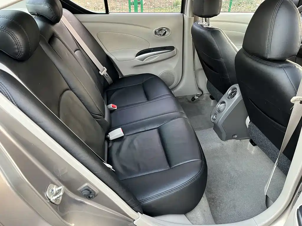 Nissan Sunny 2014 — фото 15