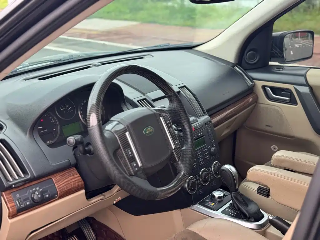 Land Rover Freelander 2 2010 — фото 13
