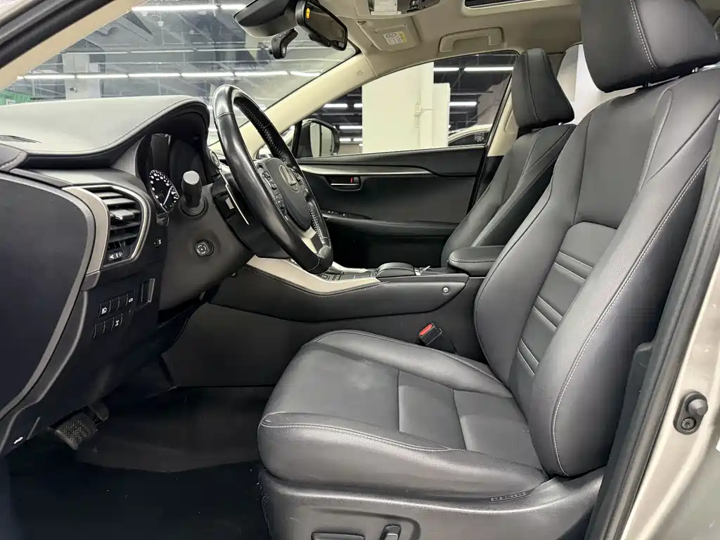Lexus NX 2020 — фото 12
