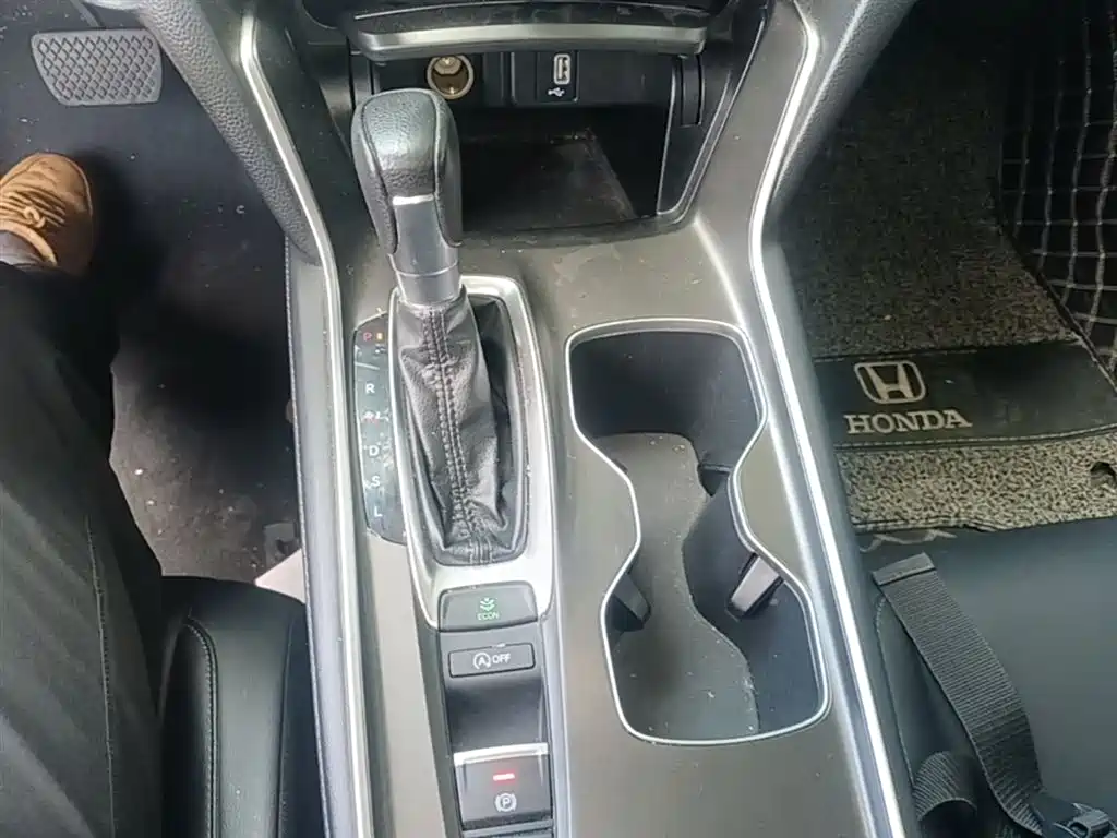 Honda Accord 2020 — фото 14