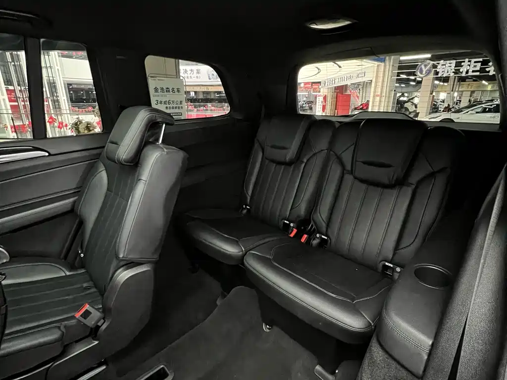 Mercedes-Benz GLS 2016 — фото 14