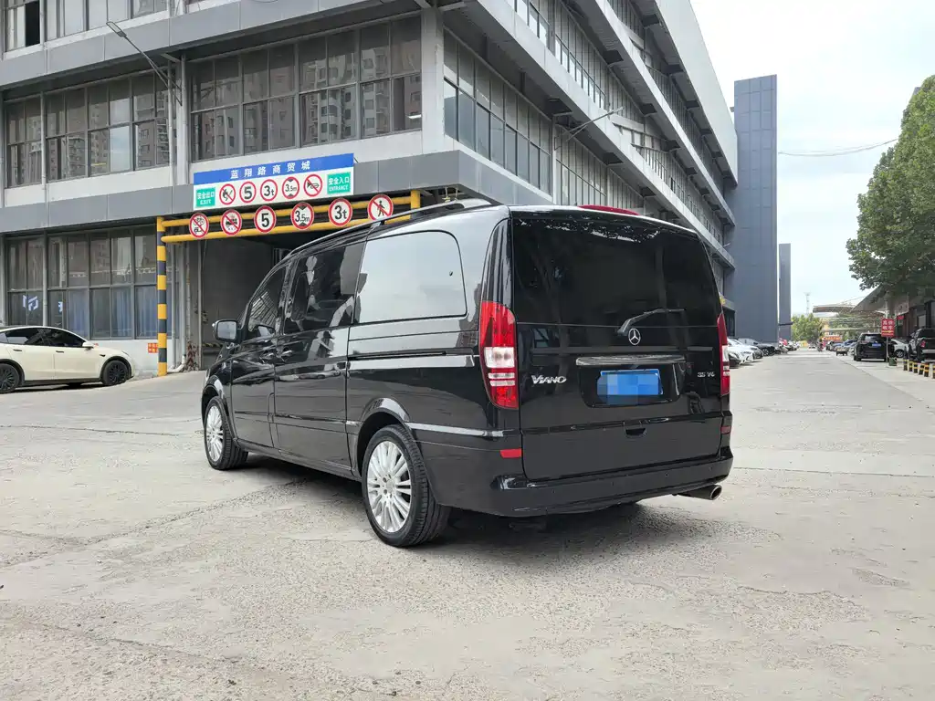 Mercedes-Benz Viano 2015 — фото 4