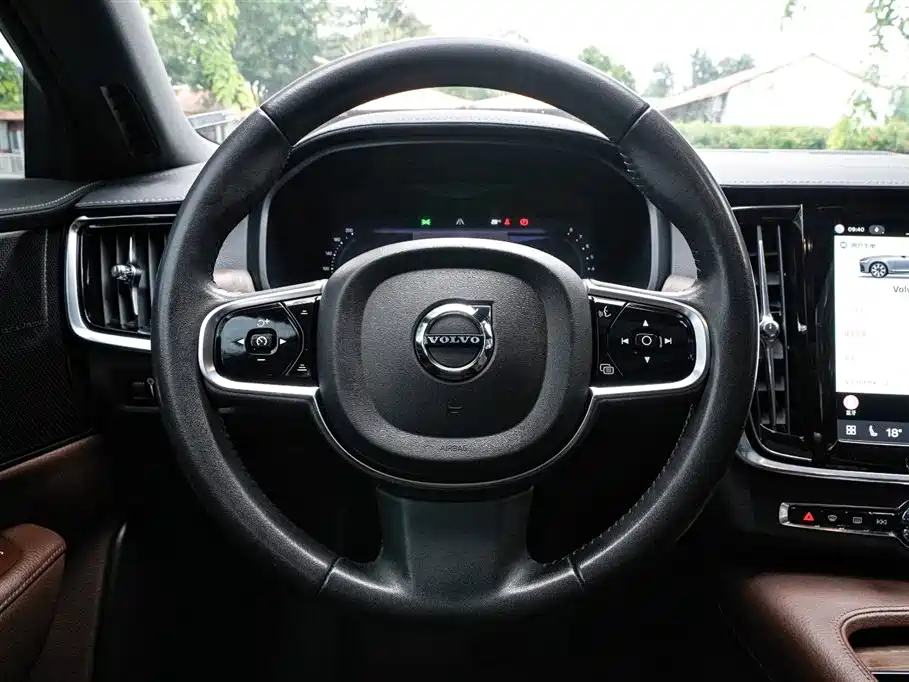 Volvo S90 2022 — фото 10