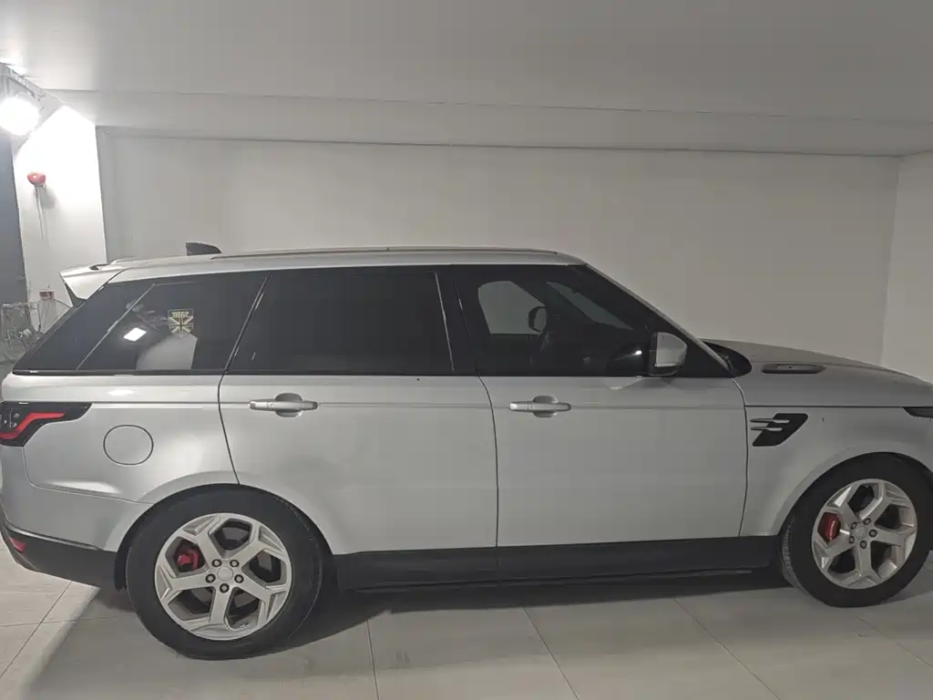 Land Rover Sport PHEV 2021 — фото 11