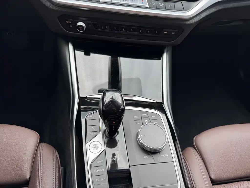 BMW 3 Series 2022 — фото 14
