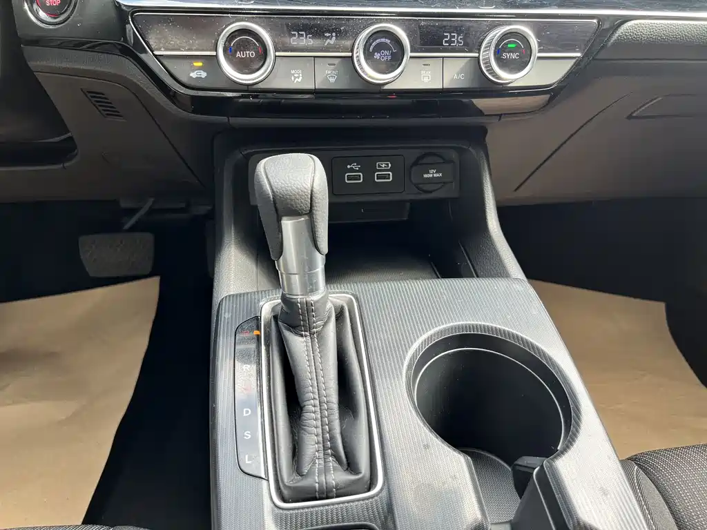 Honda Civic 2023 — фото 15
