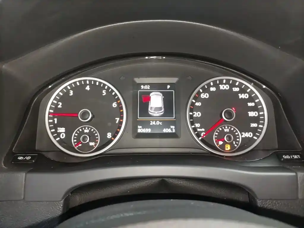 Volkswagen Tiguan 2015 — фото 12