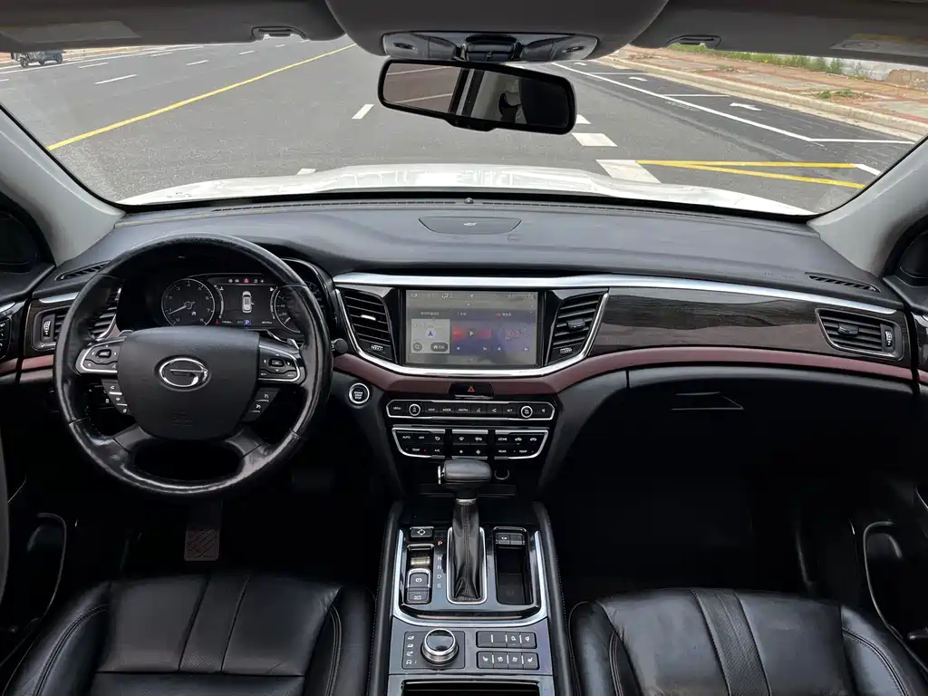 GAC Motor Trumpchi GS8 2018 — фото 10