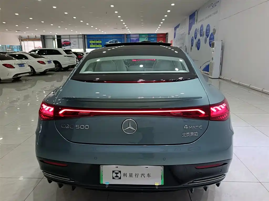 Mercedes-Benz EQE 2025