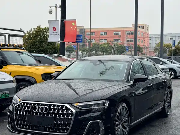 Audi A8 2025