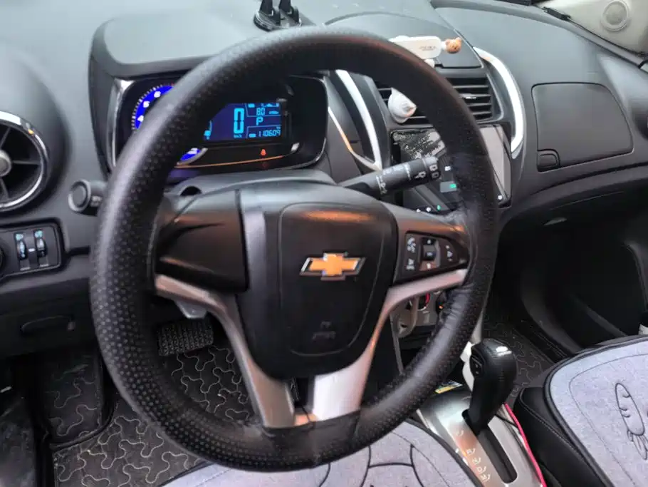 Chevrolet Trax 2014 — фото 12