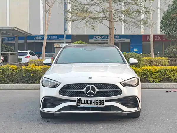 Mercedes-Benz C-Class 2021