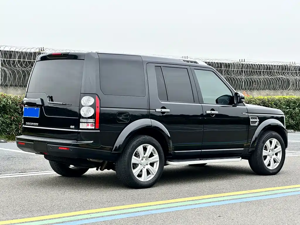 Land Rover Discovery 2019 — фото 6