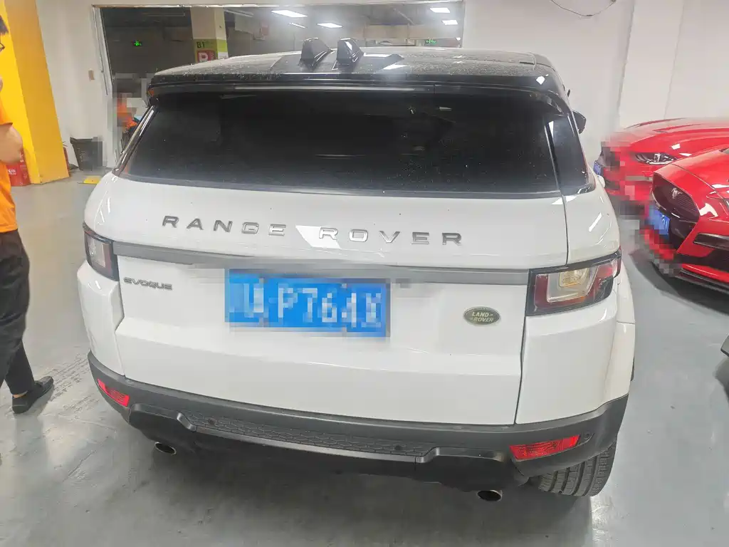 Land Rover Evoque 2019 — фото 11