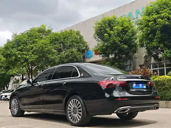 Mercedes-Benz E-Class 2023
