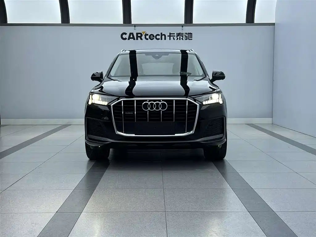 Audi Q7 2023 — фото 2