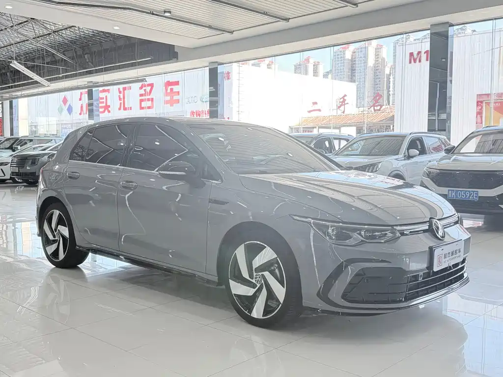 Volkswagen Golf 2022