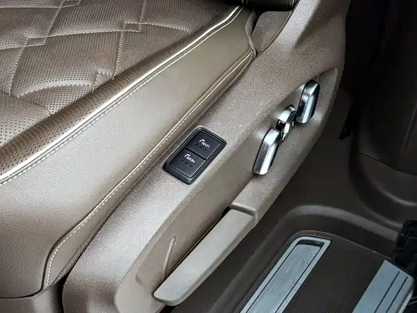 Volkswagen Viloran 2020