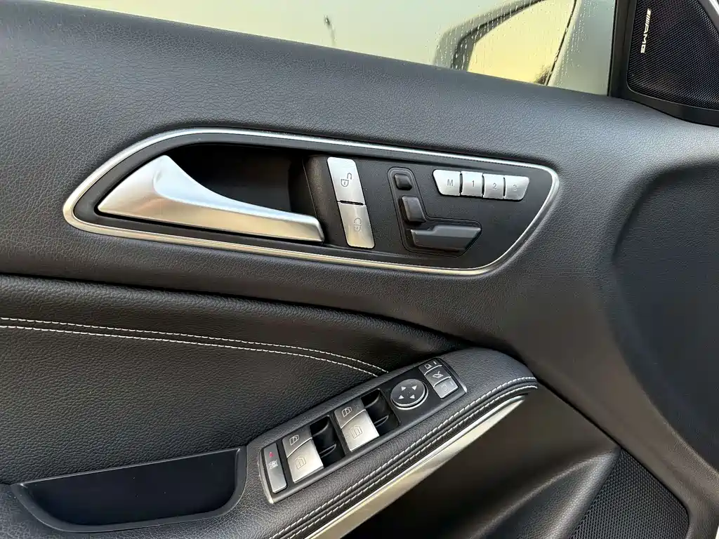 Mercedes-Benz GLA 2017 — фото 20