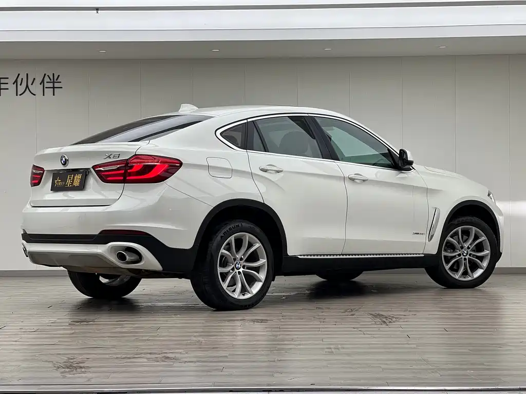 BMW X6 2016 — фото 22