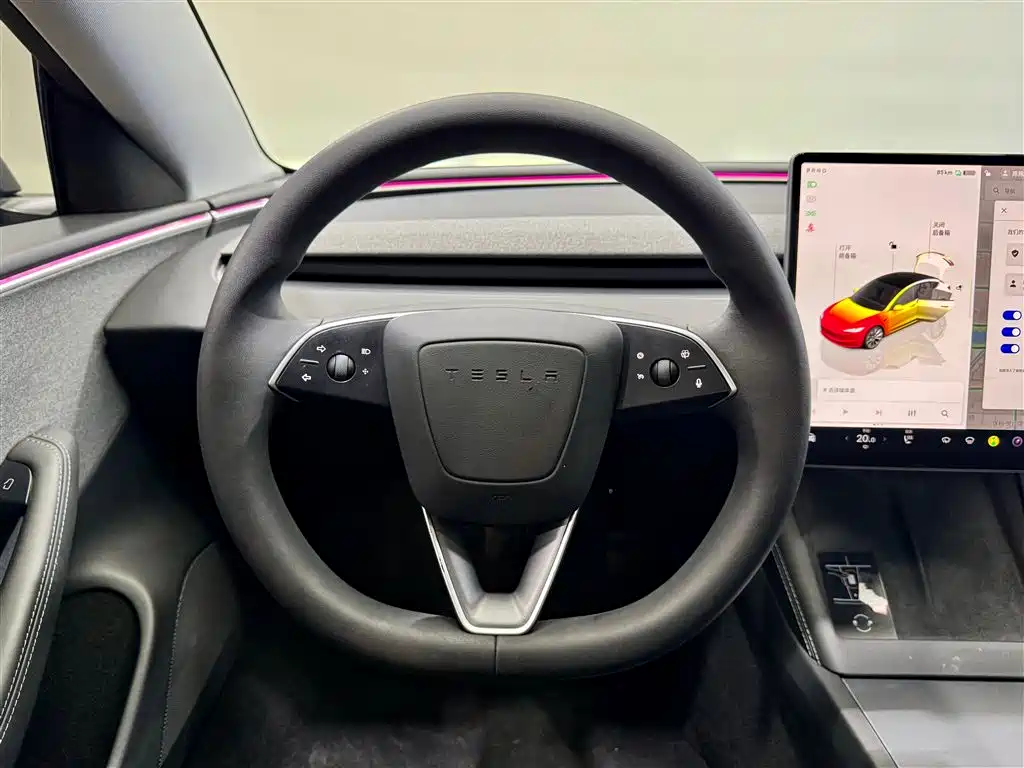 Tesla Model 3 2024 — фото 15