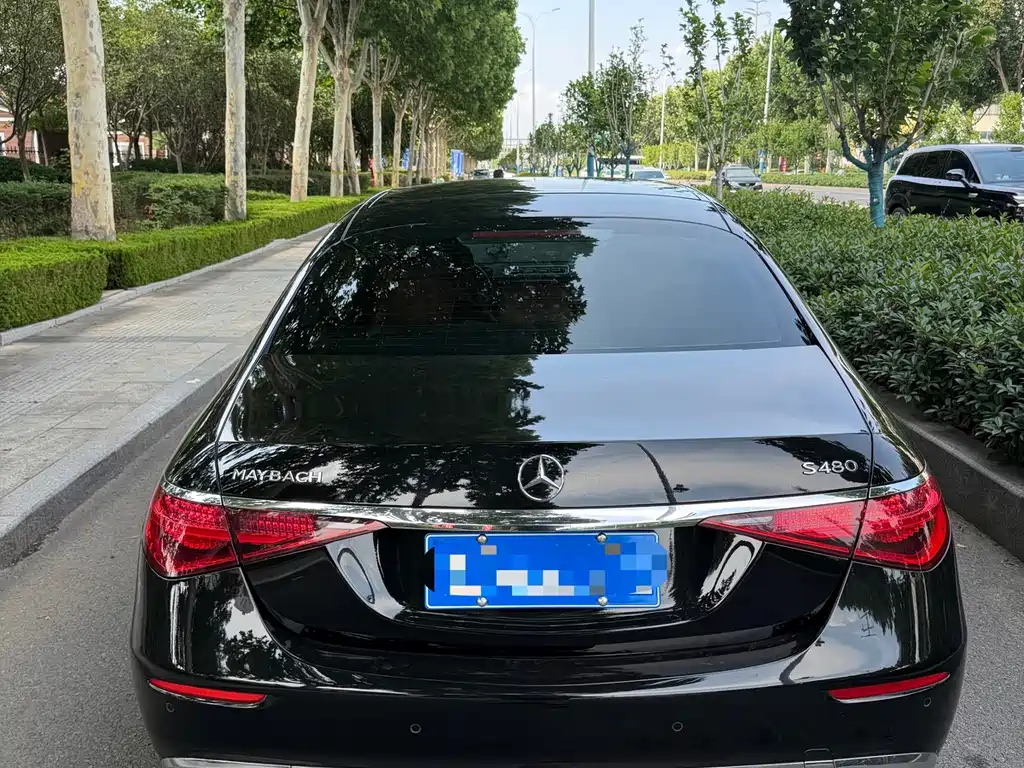 Mercedes-Benz Maybach S-Class 2022 — фото 13