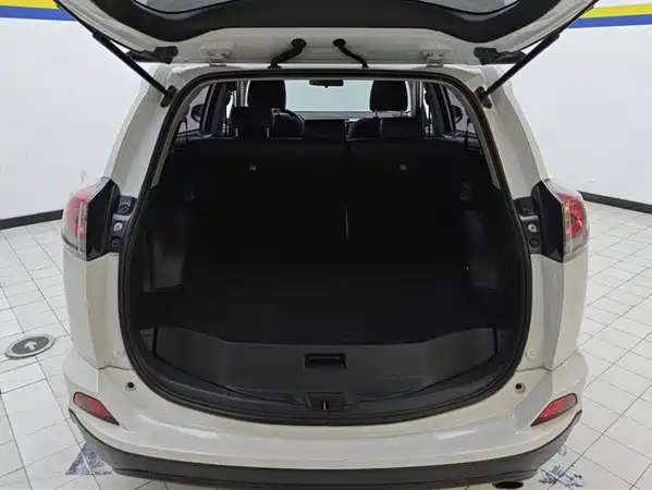 Toyota RAV4 2016