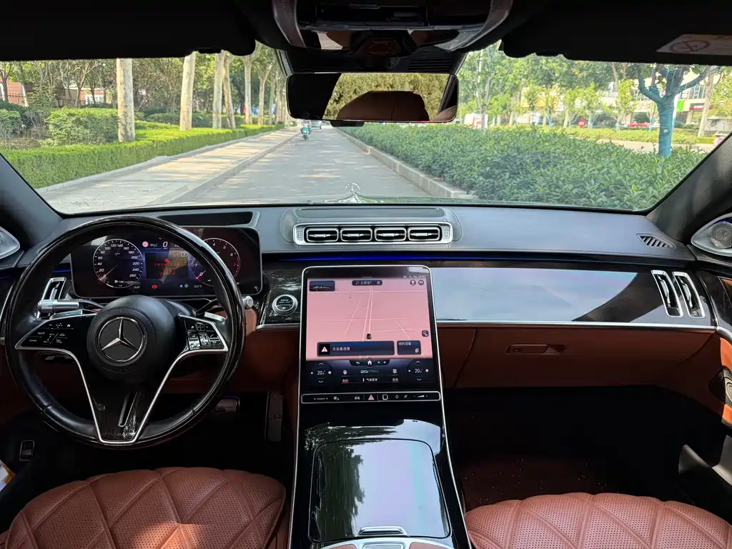 Mercedes-Benz Maybach S-Class 2022 — фото 11