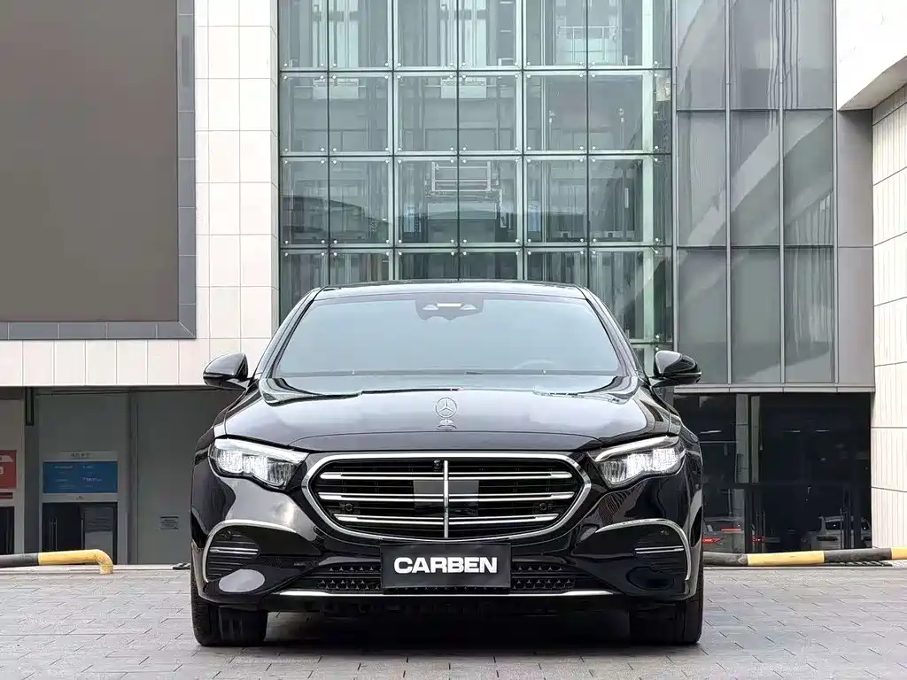 Mercedes-Benz E-Class 2025 — фото 2