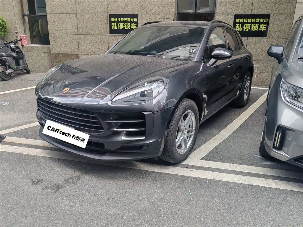 Porsche Macan 2021 — фото 1
