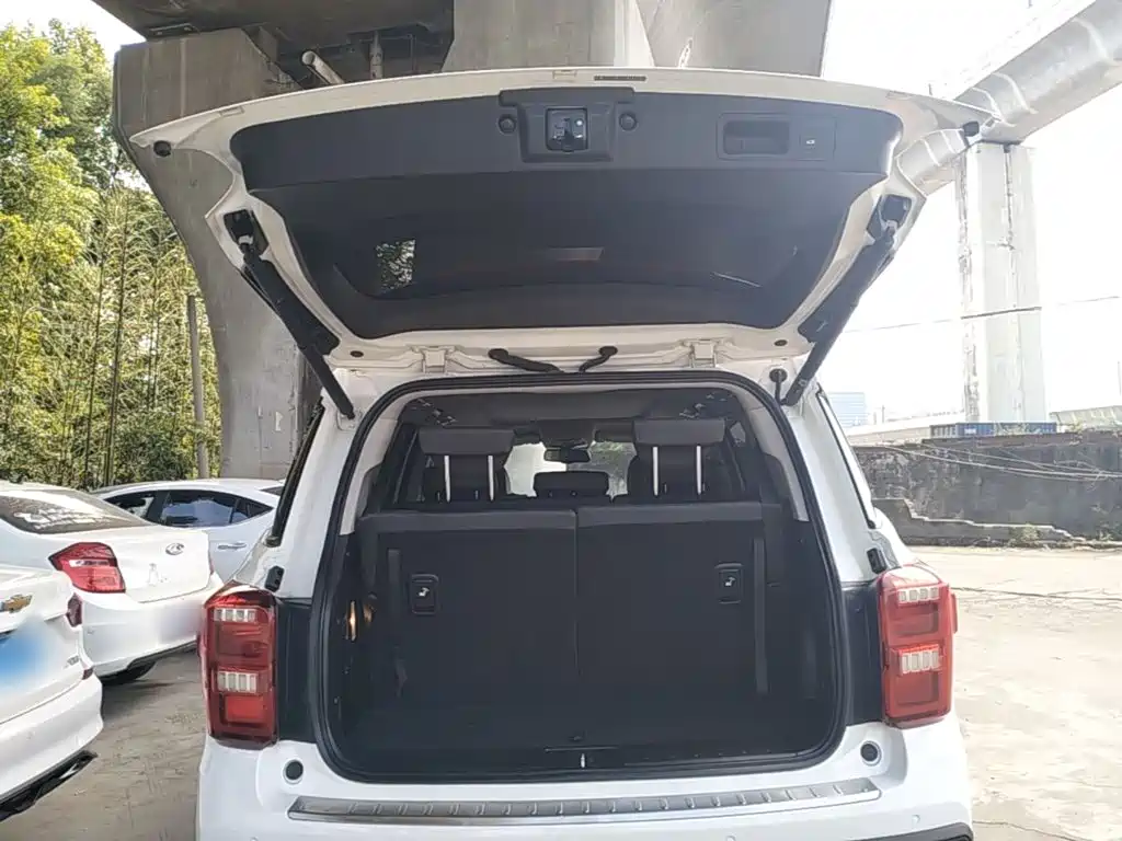 GAC Motor Trumpchi GS8 2018 — фото 19