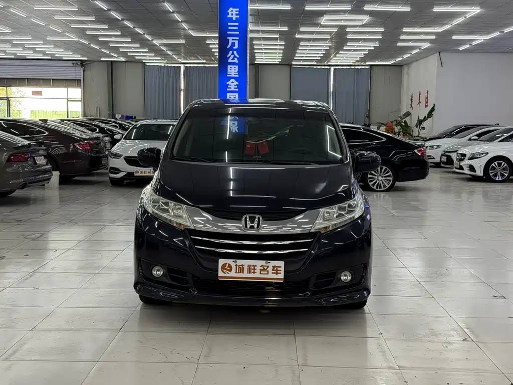 Honda Odyssey 2015 — фото 2