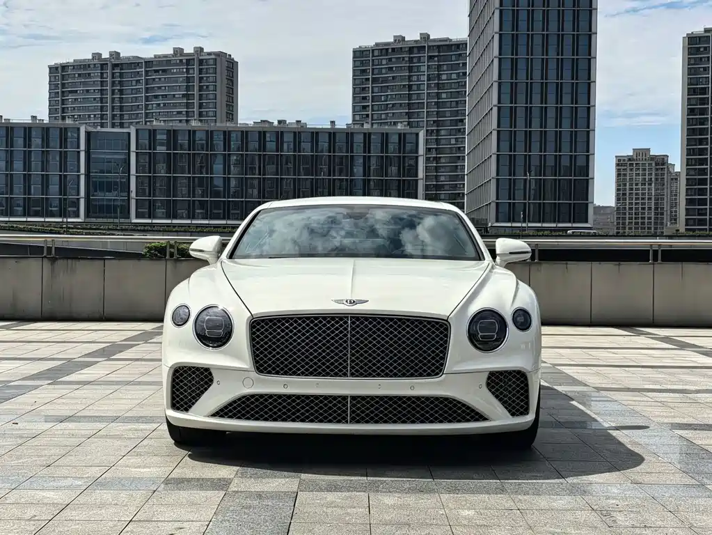 Bentley Continental 2021 — фото 2