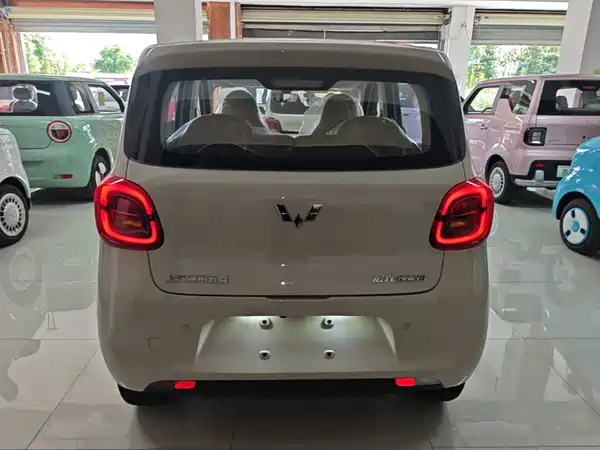 Wuling Hongguang MINIEV 2025